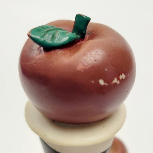 Terracotta Apple Design Cookie / Pastry Stamp with Apple Handle - Picture 2 of 7